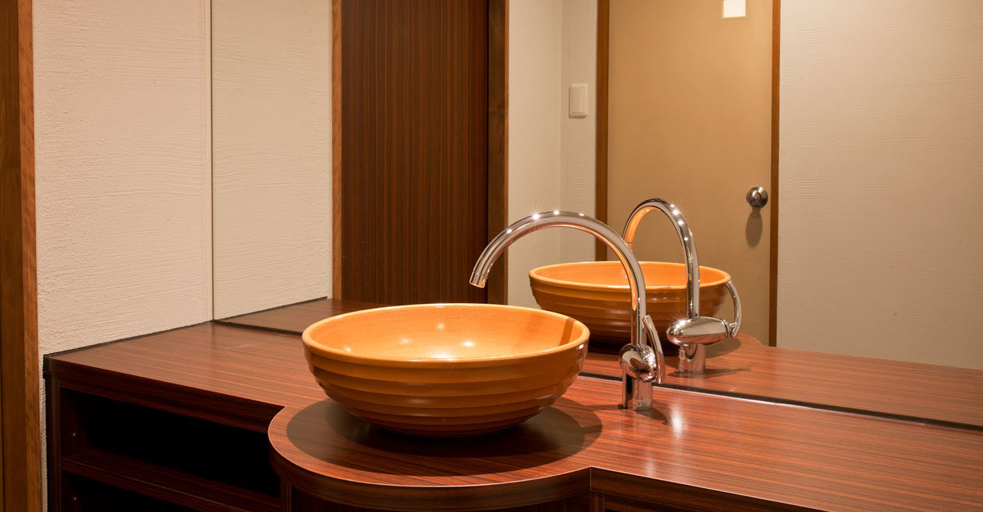 Powder room